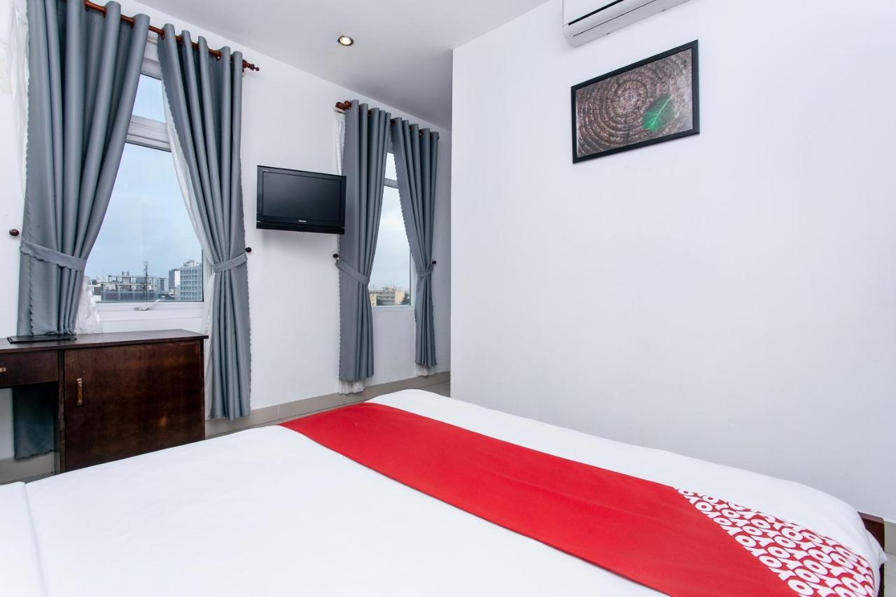 Oyo 557 Phi Yen Hotel Дананг Экстерьер фото