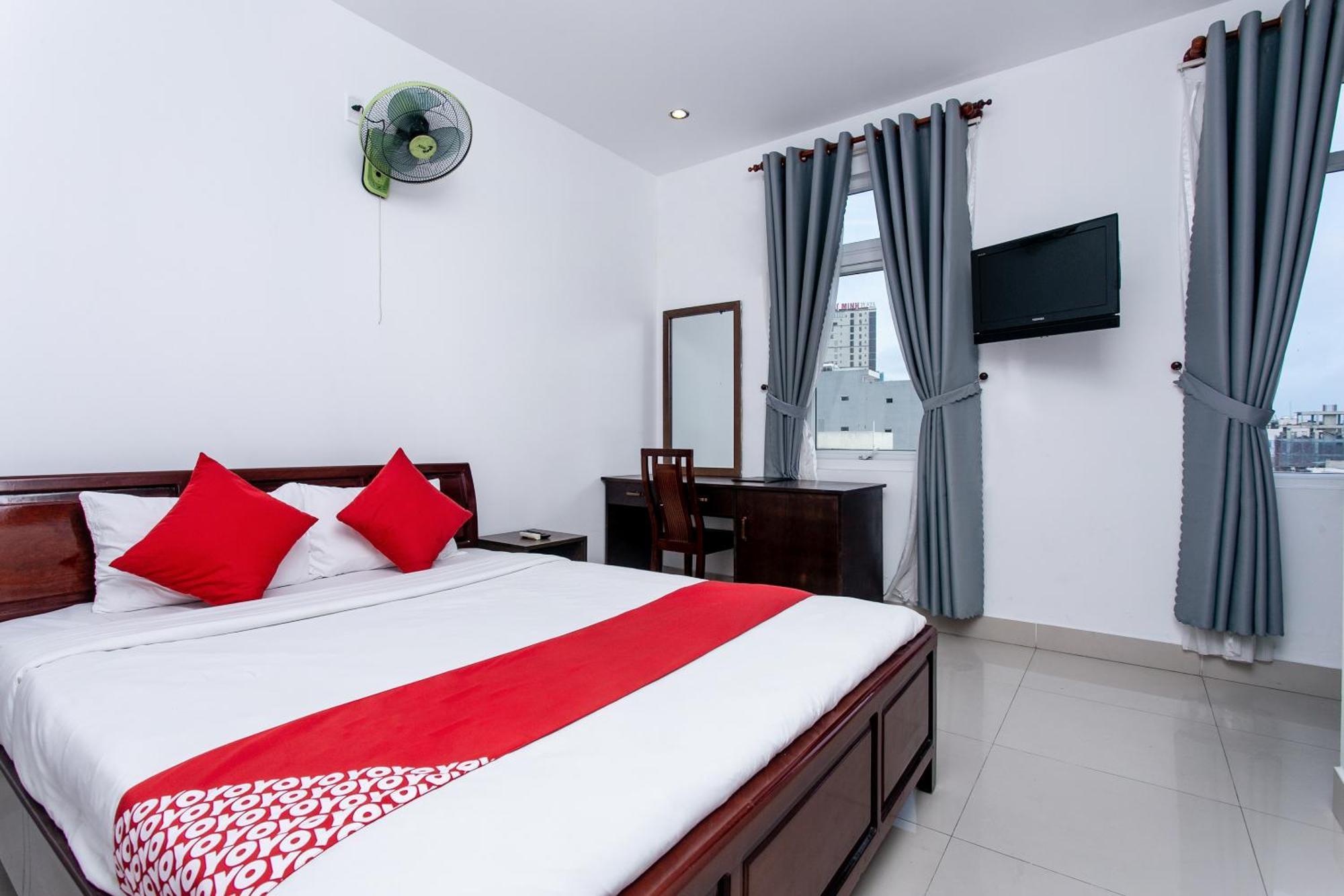 Oyo 557 Phi Yen Hotel Дананг Экстерьер фото