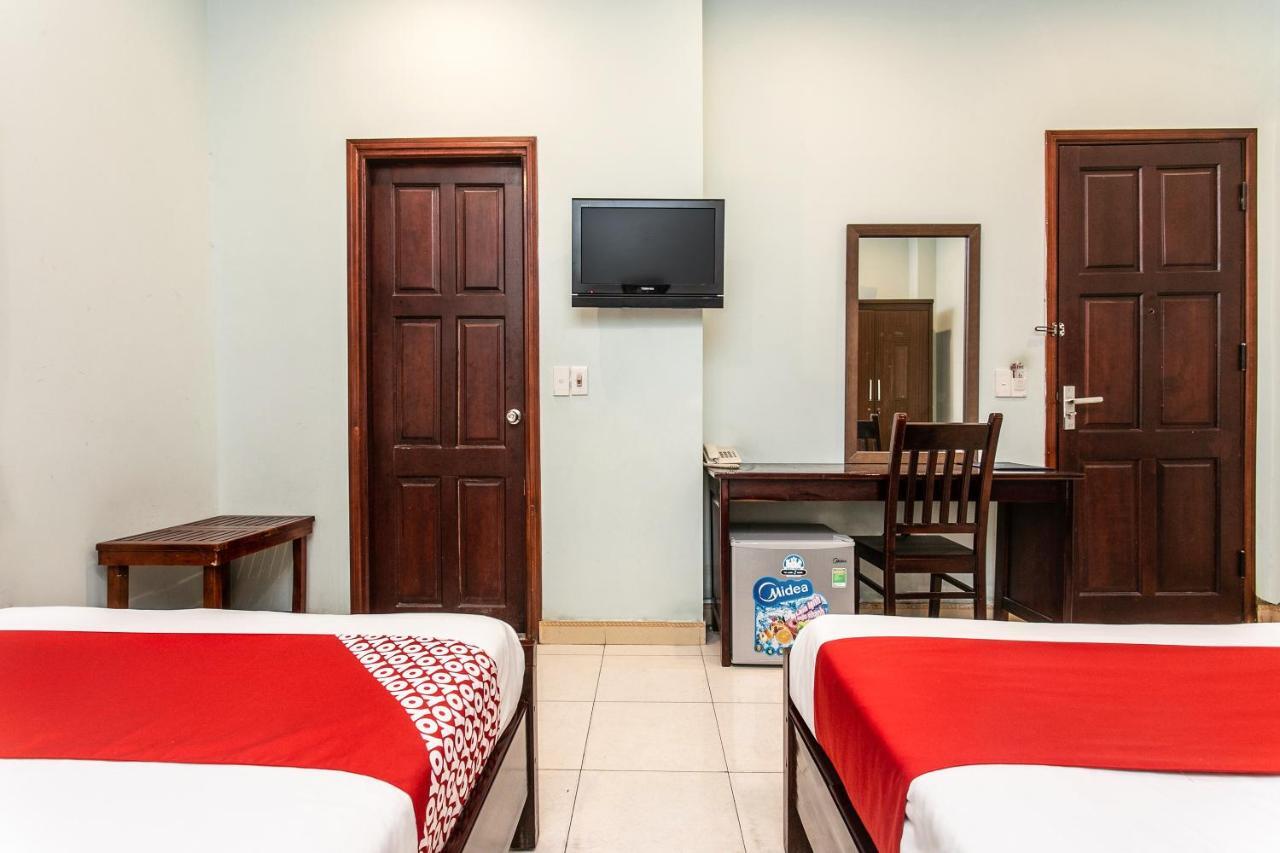 Oyo 557 Phi Yen Hotel Дананг Экстерьер фото