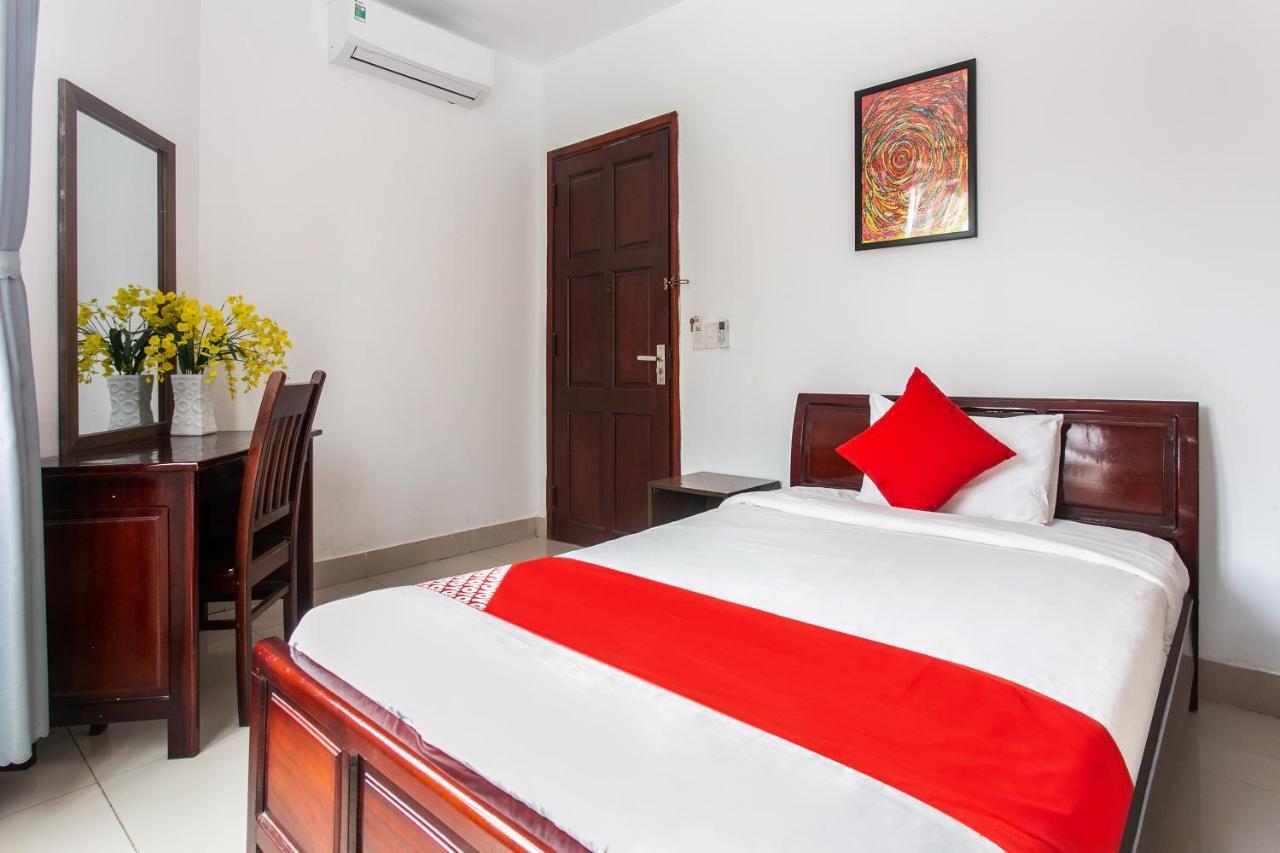 Oyo 557 Phi Yen Hotel Дананг Экстерьер фото