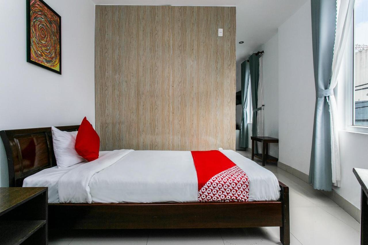 Oyo 557 Phi Yen Hotel Дананг Экстерьер фото