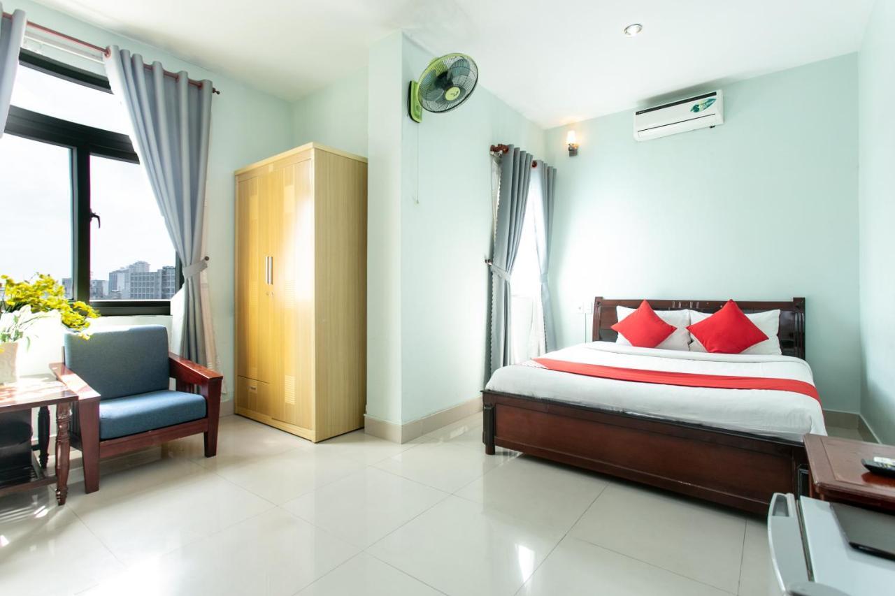Oyo 557 Phi Yen Hotel Дананг Экстерьер фото