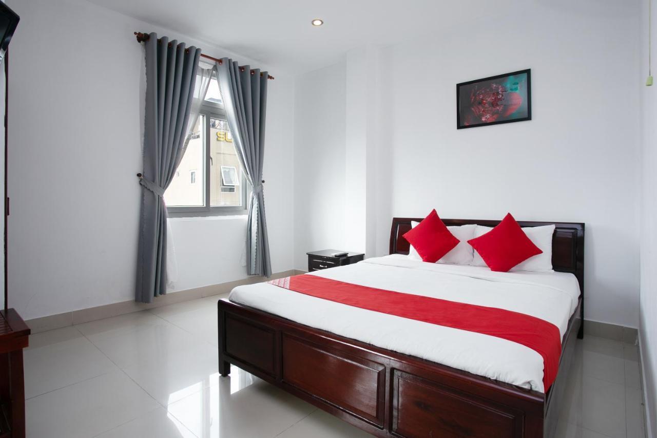 Oyo 557 Phi Yen Hotel Дананг Экстерьер фото