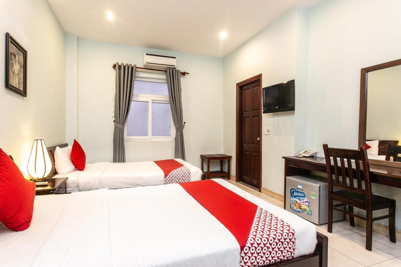 Oyo 557 Phi Yen Hotel Дананг Экстерьер фото