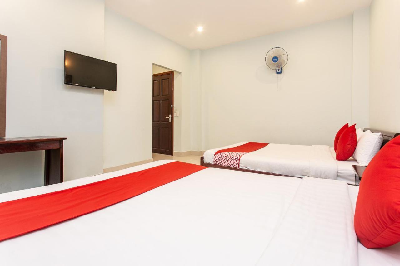 Oyo 557 Phi Yen Hotel Дананг Экстерьер фото